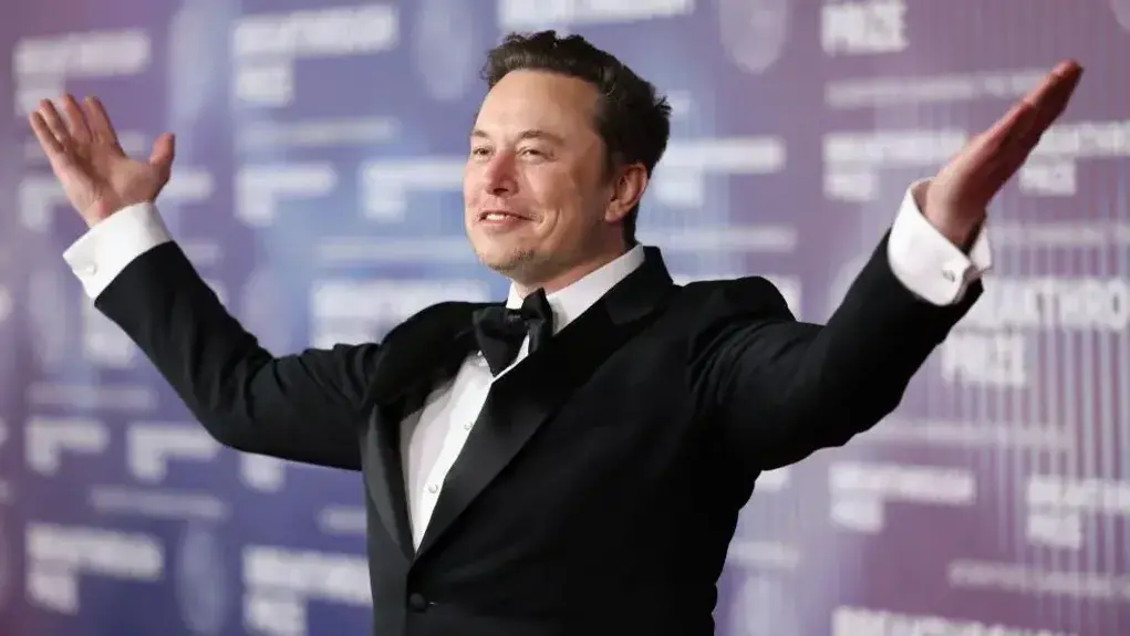 אלון מאסק טסלה X SpaceX