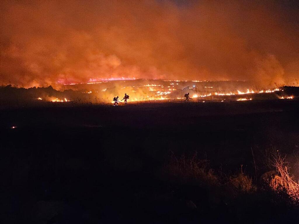 שריפה שפרצה סמוך לקצרין לאחר יירוט רקטות שנורו