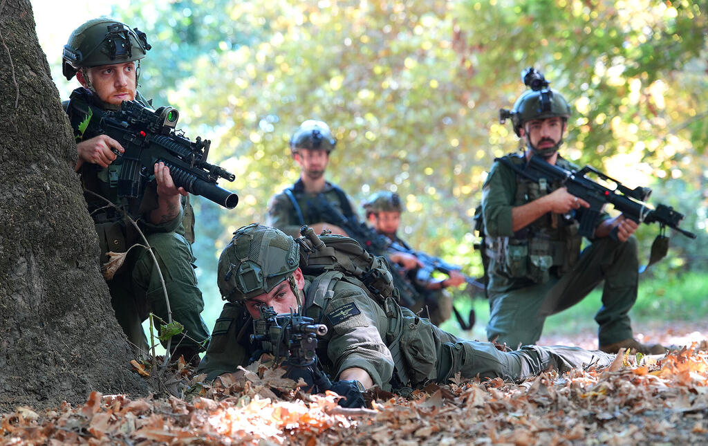 צנחני מילואים בצפון מתאמנים לקראת התימרון בלבנון