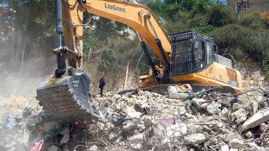 בניין רכבת ישן ב רחוב שטרן ב ירושלים ש מיועד ל הריסה ב מסגרת התחדשות עירונית ו פינוי בינוי