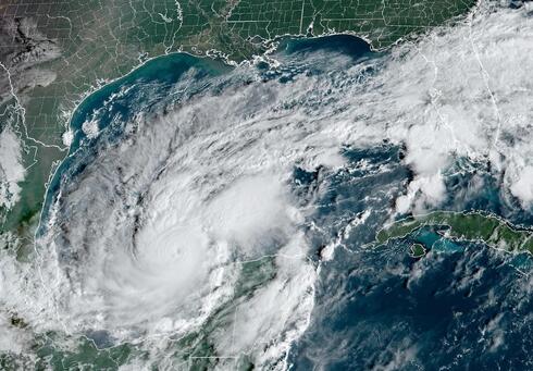 הוריקן מילטון נכנס לפלורידה אתמול, צילום: NOAA / AFP