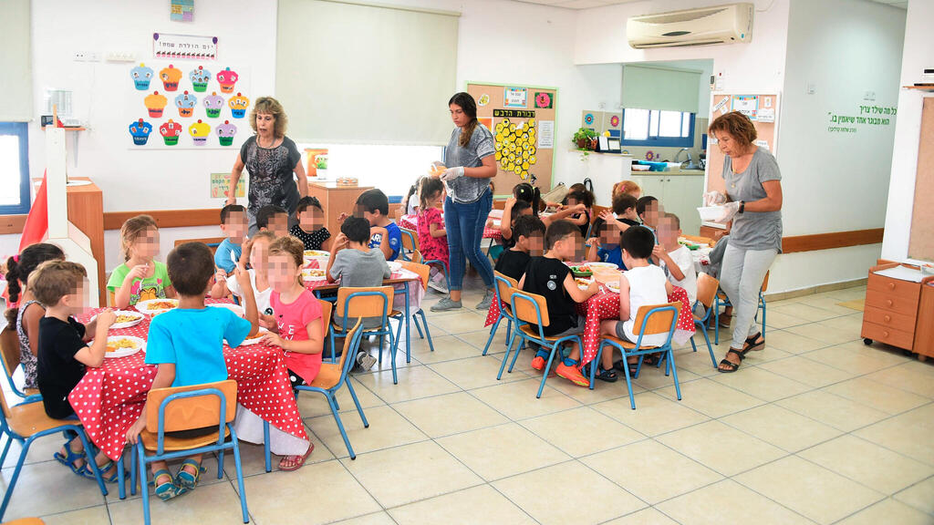 גן ילדים בפתח תקווה. עד היום השלימו את המסלול כ-40 נשים (צילום: יאיר שגיא ) צהרון גן נוקד ב פתח תקווה צילום ילדים של ה צהרון