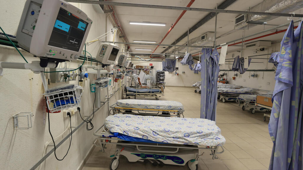 העלייה בפניות לחדר מיון במחוז תל אביב וירושלים עקב עומסי חום הייתה גבוהה מזו שבשאר המחוזות בישראל (צילום: אלעד גרשגורן) מיטות אשפוז בית חולים הלל יפה 9.10.24
