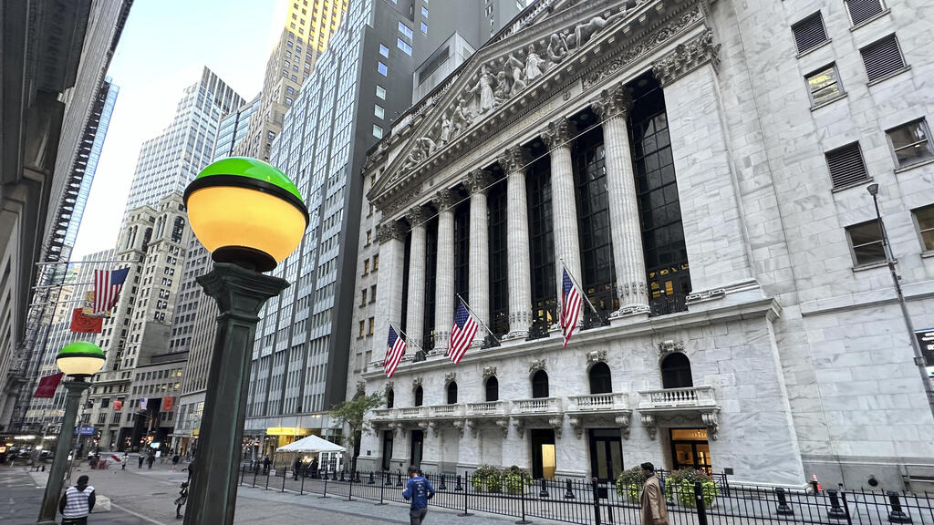 וול סטריט (צילום: Peter Morgan / AP) וול סטריט NYSE בורסת ניו יורק בורסה