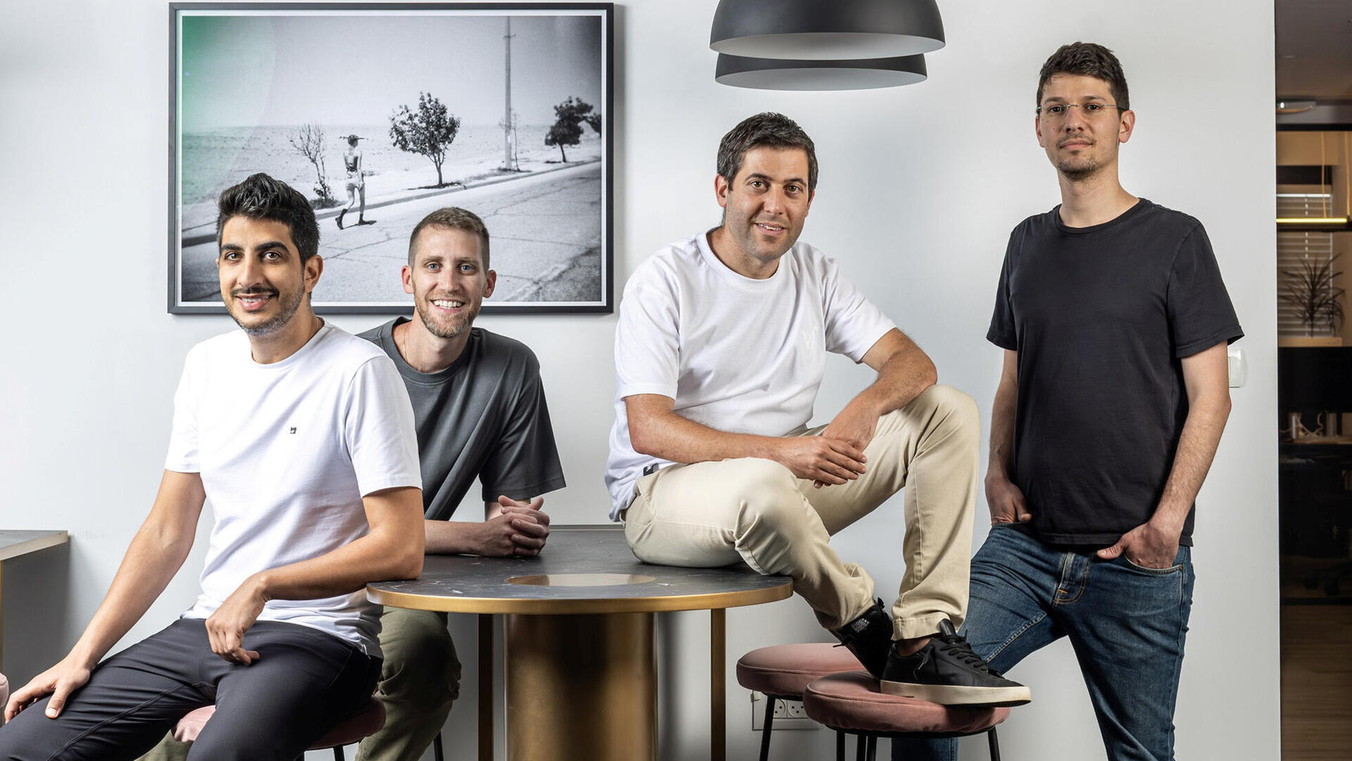 מייסדי Wiz וויז , מימין לשמאל: רועי רזניק , עמי לוטבק , אסף רפפורט ו ינון קוסטיקה