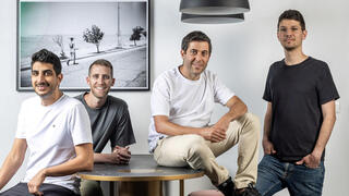 מייסדי Wiz וויז , מימין לשמאל: רועי רזניק , עמי לוטבק , אסף רפפורט ו ינון קוסטיקה