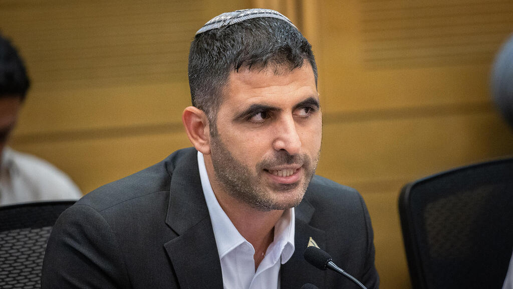 שר התקשורת שלמה קרעי