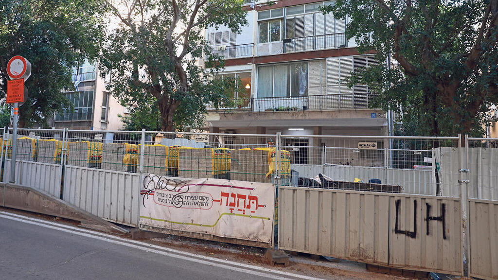 עבודות על הקו הסגול של הרכבת הקלה בתל אביב (צילום: דנה קופל) עבודות על הקו הסגול בתל אביב