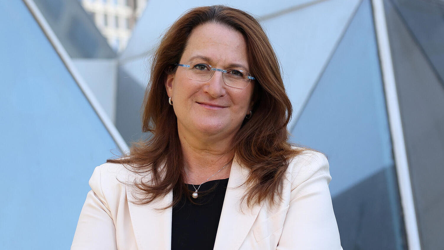 דנה עזריאלי יו"ר קבוצת עזריאלי