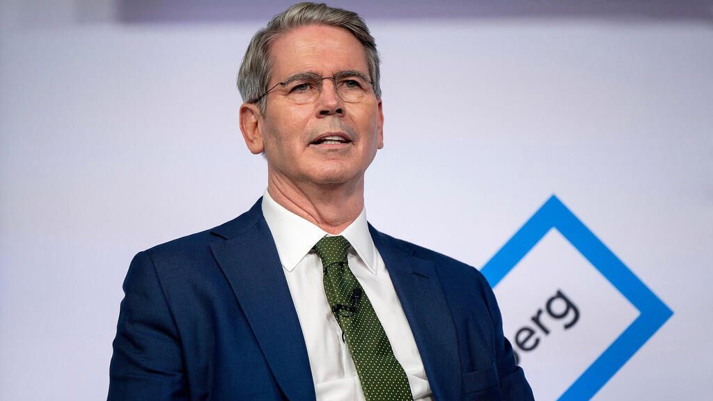 סקוט בסנט נבחר על ידי טראמפ להיות שר האוצר