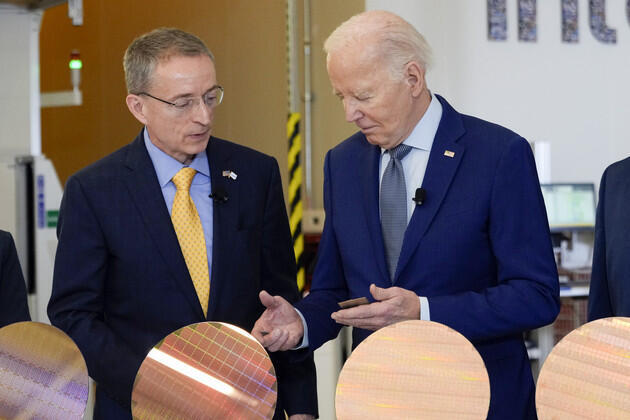 US President Joe Biden with Intel CEO Pat Gelsinger. 