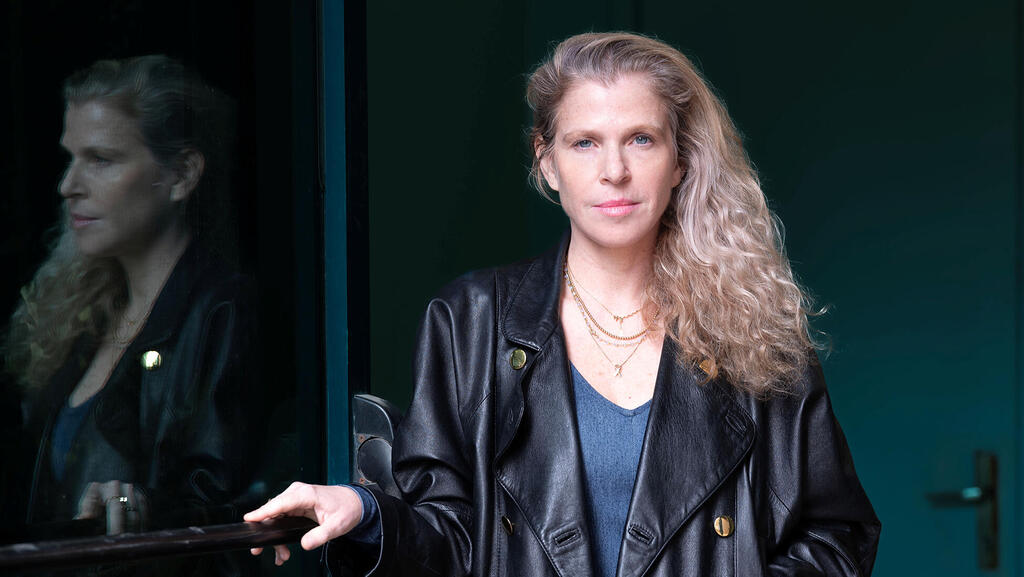 דנה עדן מפיקת הסדרה טהרן ב כאן 11 פנאי