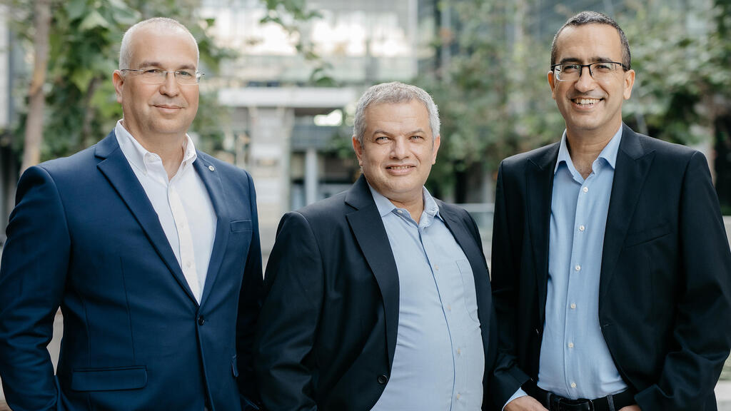 מימין זוהר הלחמי אסף מונסה יניב בנבנישתי חברת D-Fend Solutions