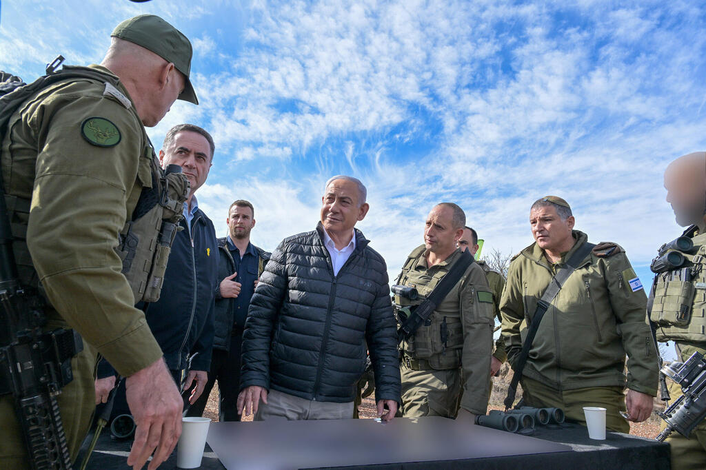 ראש הממשלה בנימין נתניהו ושר הביטחון ישראל כץ סמוך לגבול סוריה למרגלות החרמון 