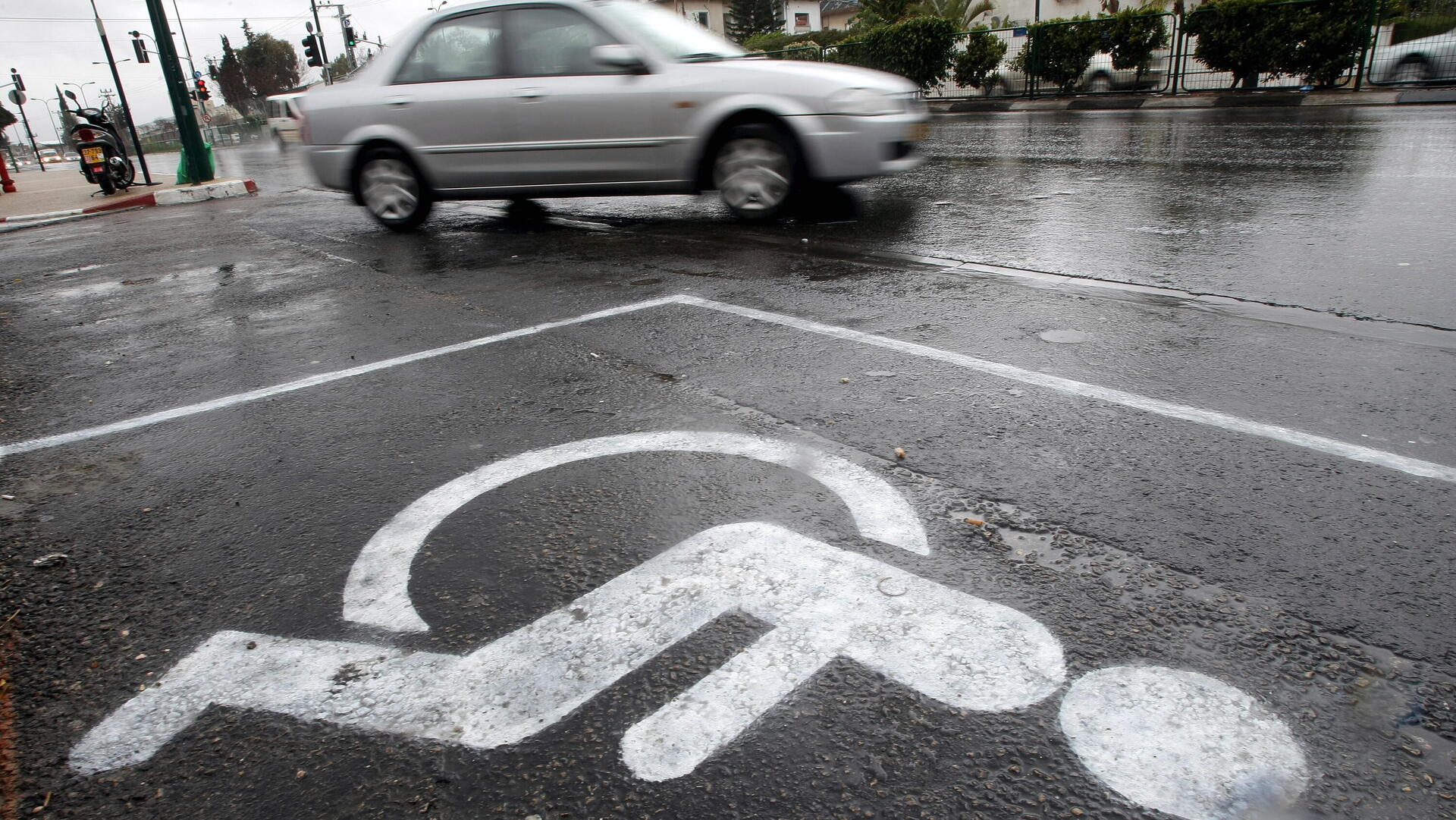 חניית נכים חניית נכה חנייה תו נכה תג נכה