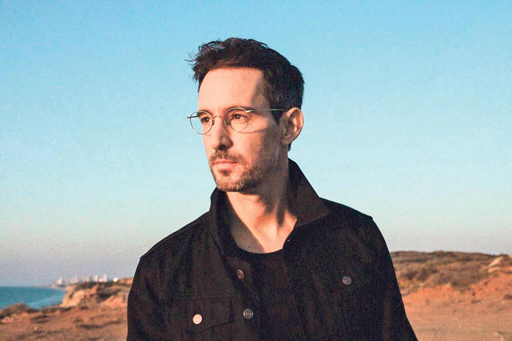 פנאי עברי לידר זמר