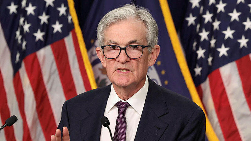 יו"ר הפד ג'רום פאוול פדרל ריזרב במסיבת עיתונאים אחרי הודעת הריבית 8.12.24