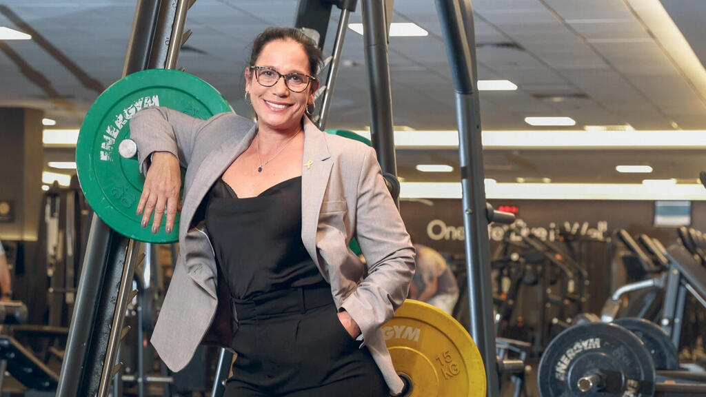 מנכ"לית הולמס פלייס קרן שתוי (צילום: אוראל כהן) מגזין מנהלים קרן שתיוי מנכ"לית רשת מועדוני הכושר הולמס פלייס