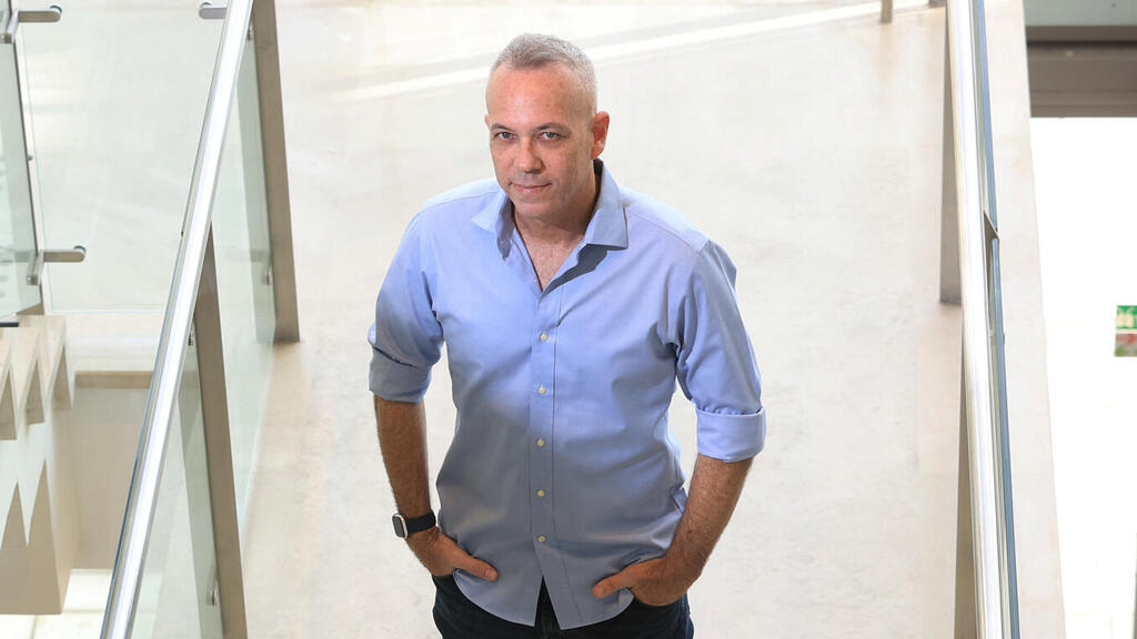 עופר אברם מנכ"ל מניבים - קרן ריט לנדל"ן מניב (צילום: אלעד גרשגורן) עופר אברם מנכל מניבים קרן הריט