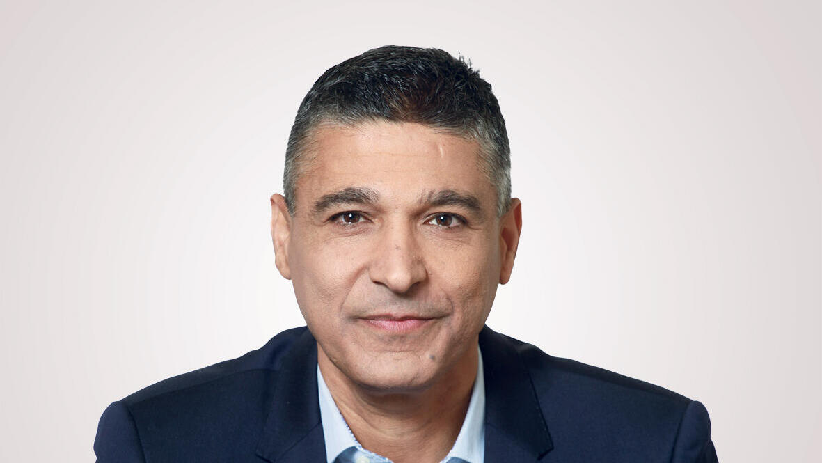 מגזין מנהלים משה לארי מנכ"ל מזרחי טפחות