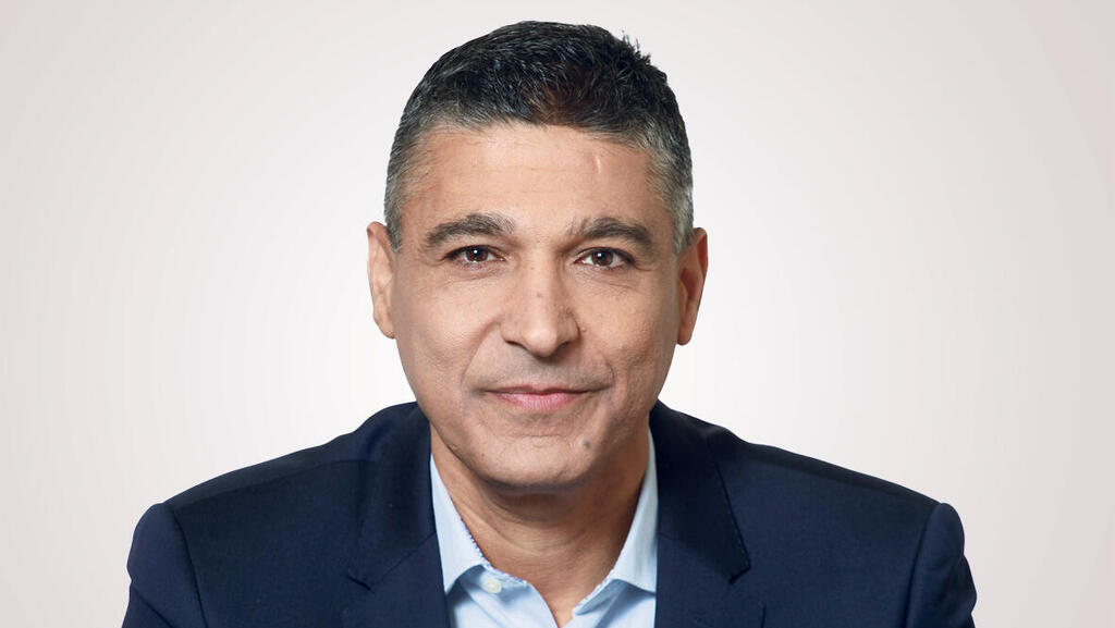 משה לארי (צילום: אילן בשור) מגזין מנהלים משה לארי מנכ"ל מזרחי טפחות