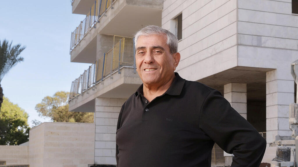 מגזין מנהלים 2024 יגאל דמרי בעלי חברת הנדלן י.ח. דמרי
