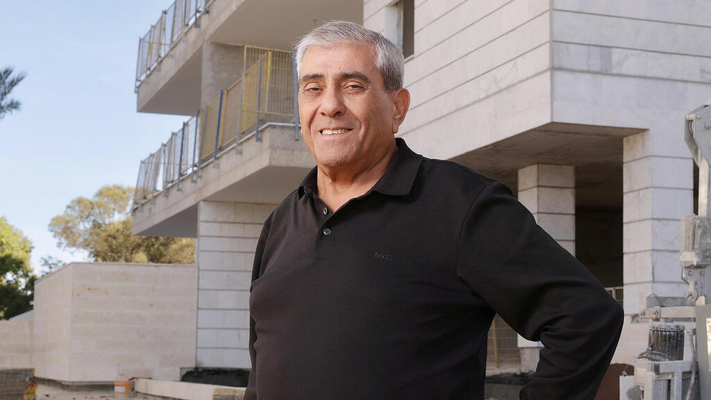 יגאל דמרי בעלי חברת הנדלן י.ח. דמרי (צילום: אוראל כהן) מגזין מנהלים 2024 יגאל דמרי בעלי חברת הנדלן י.ח. דמרי