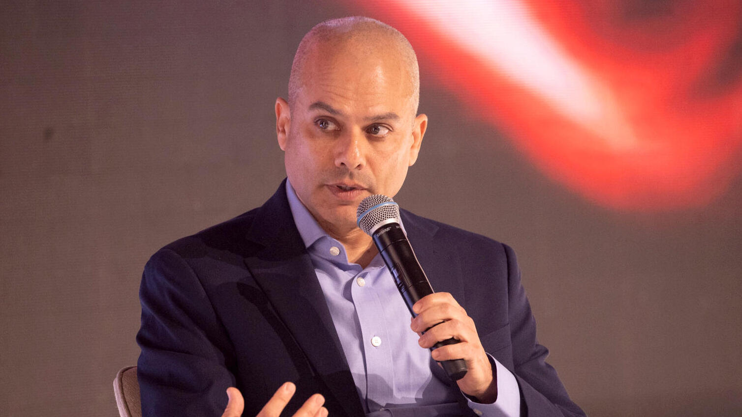 ועידת התחזיות ידין ענתבי מנכל בנק הפועלים