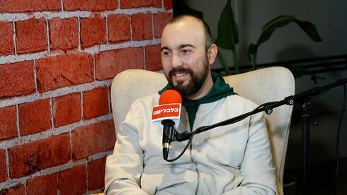 Uri Eliabayev. Uri Eliabayev.