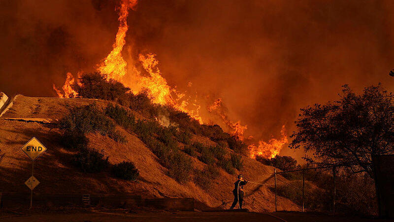 שריפות שריפה ב אזור לוס אנג'לס ארה"ב 2