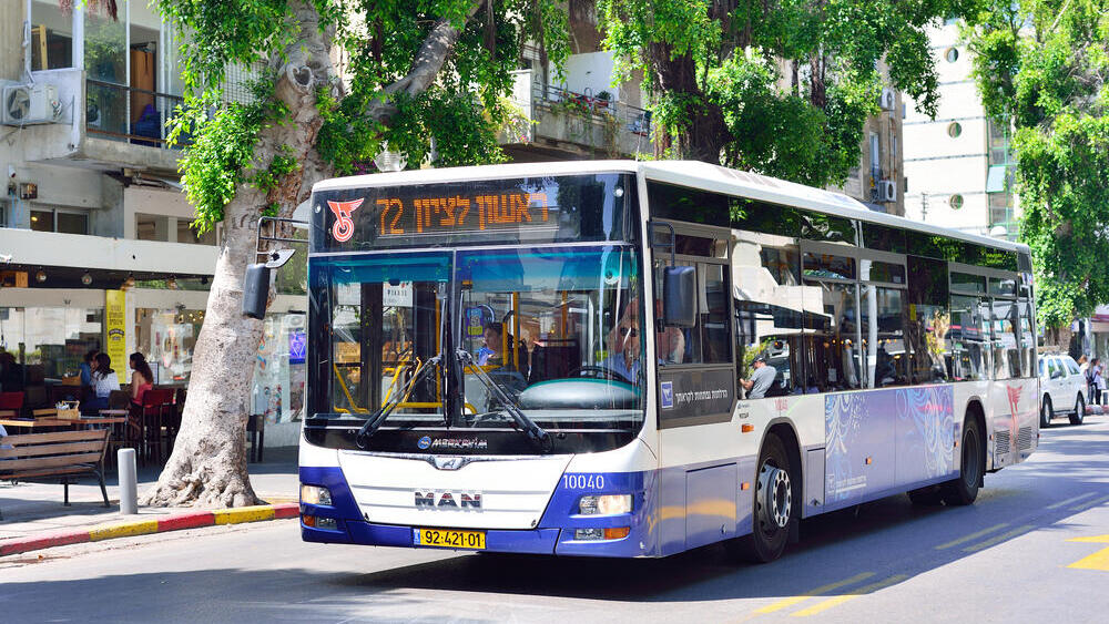 אוטובוס של חברת דן תחבורה ציבורית