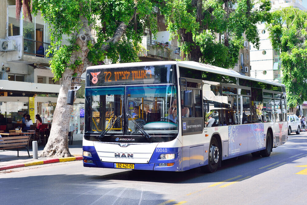 אוטובוס של חברת דן תחבורה ציבורית