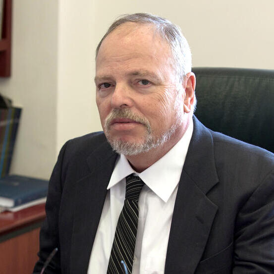 עו"ד יראון פסטינגר