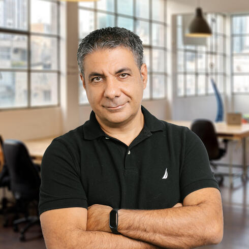 Yaniv Golan. Yaniv Golan.