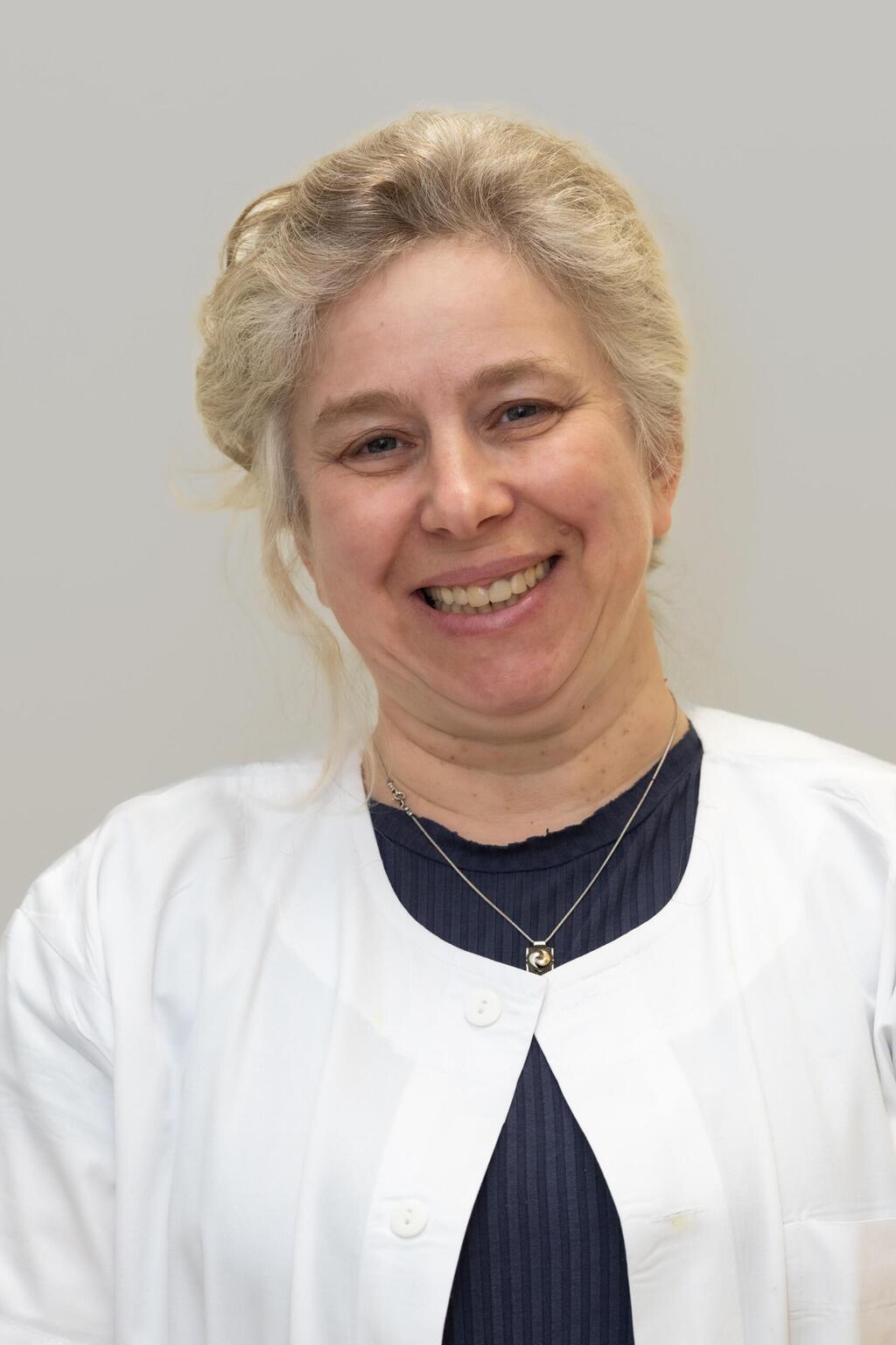 ד"ר אלה שיפרין, נוירולוגית בכירה ומומחית ברפואת כאב במרכז הרפואי רמב"ם