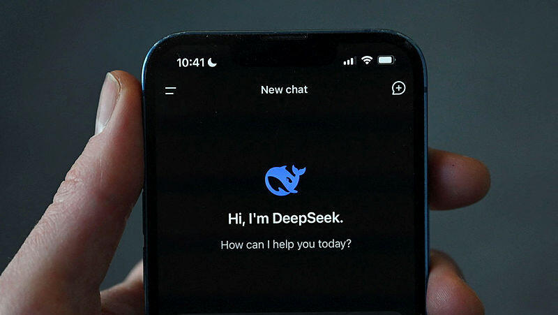 אפליקציית דיפסיק DeepSeek בינה מלאכותית AI חברה סינית