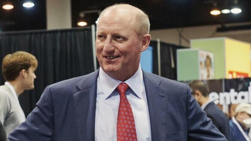 גרג אבל היורש של באפט מנכ"ל ברקשייר האת'אוויי