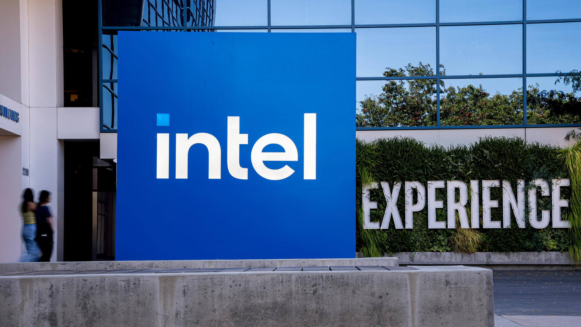 מטה אינטל ב קליפורניה ארה"ב 6.9.24