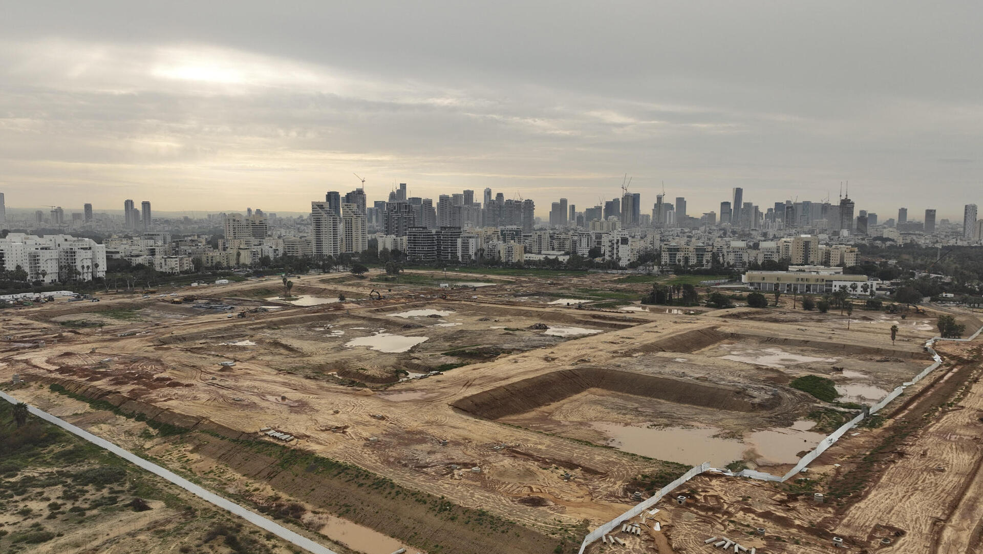 מתחם שדה דב שטח בנייה 