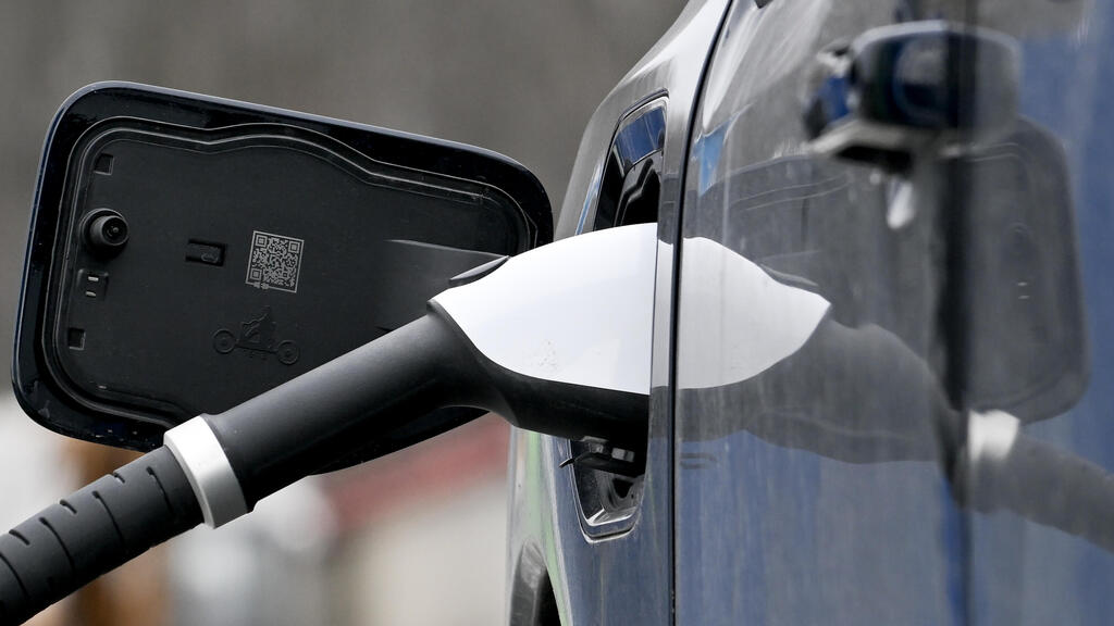 טעינת רכב חשמלי קנדה 1.4.24