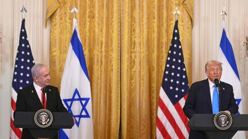 נשיא ארה"ב דונלד טראמפ וראש ממשלת ישראל בנימין נתניהו במסיבת העיתונאים בבית הלבן