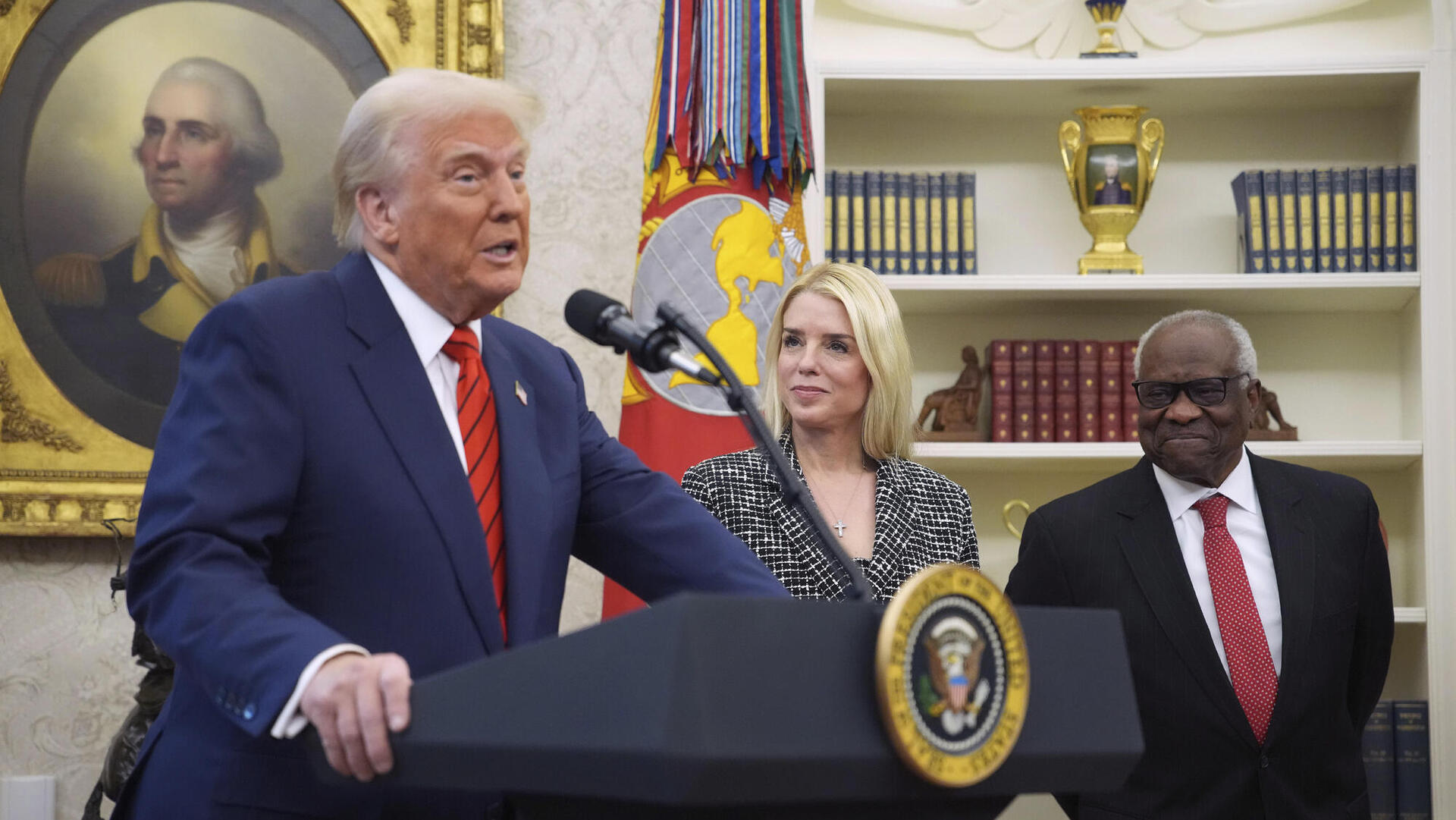 הנשיא דונלד טראמפ