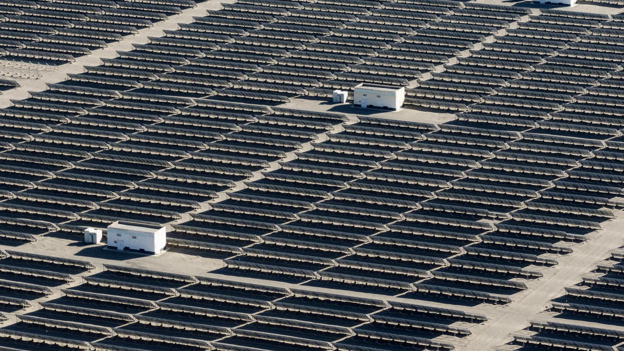 פאנלים סולאריים 3 שדה סולארי ב סין אנרגיה ירוקה אנרגיה מתחדשת חשמ ל סולארי