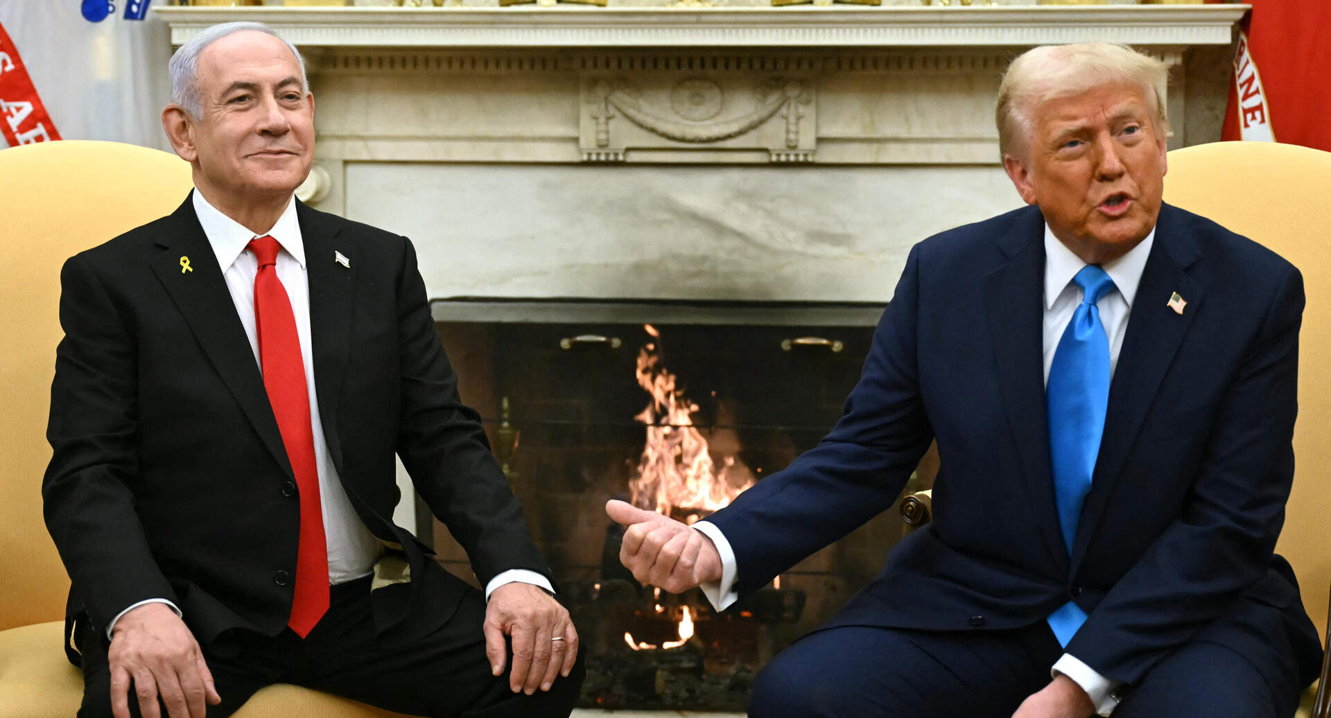 נתניהו וטראמפ בוושינגטון, בשבוע שעבר. נתניהו אוחז בכאוס של טראמפ כמוצא שלל רב. הוא מאפשר לו מרחב אינסופי כמעט של הדבר המועדף עליו: חוסר פעולה