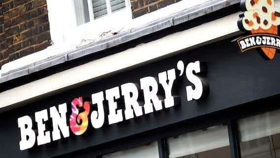 חנות גלידה בן אנד ג'ריס בלונדון