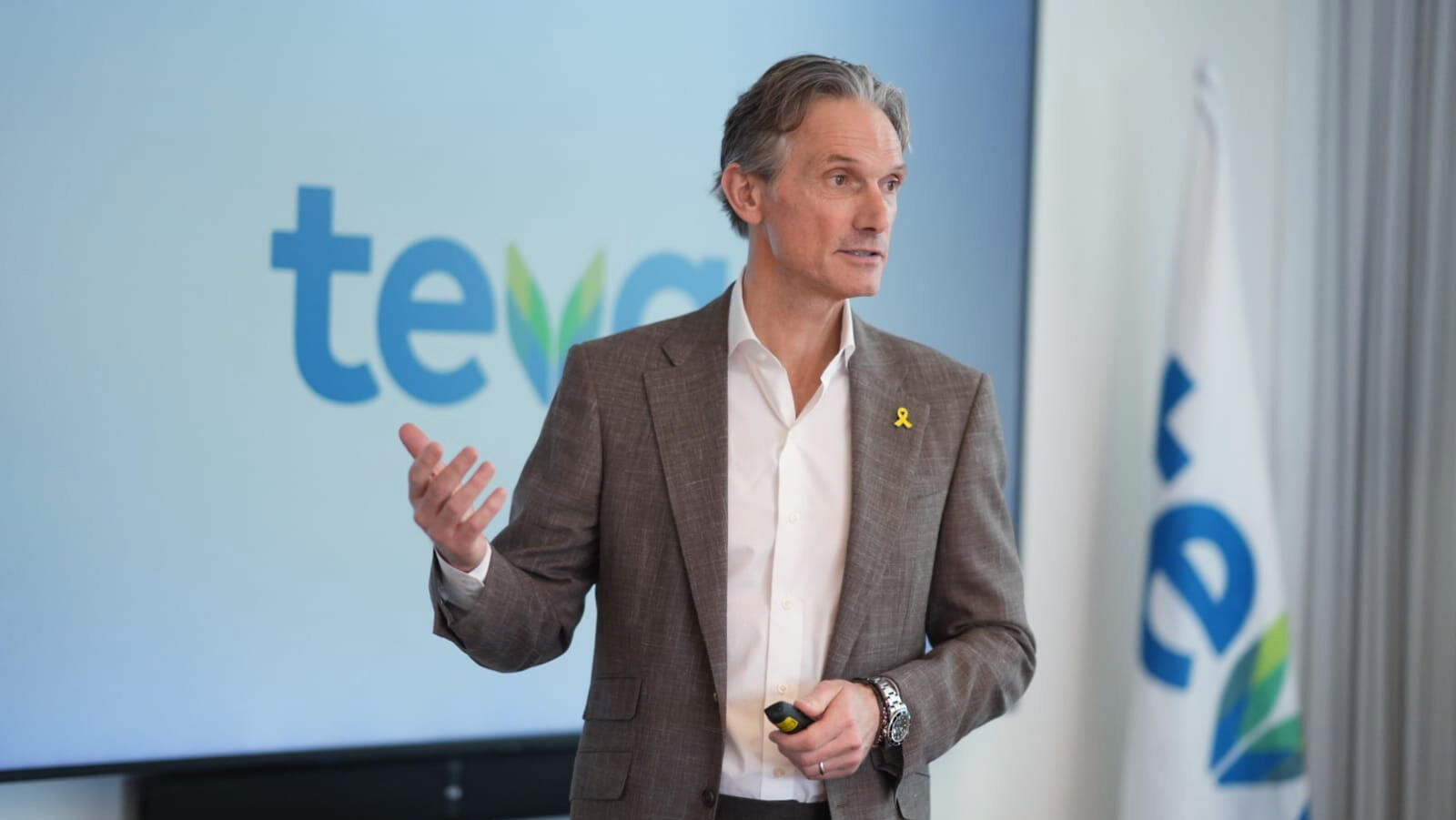  ריצ'רד פרנסיס  מפגש העיתונאים 