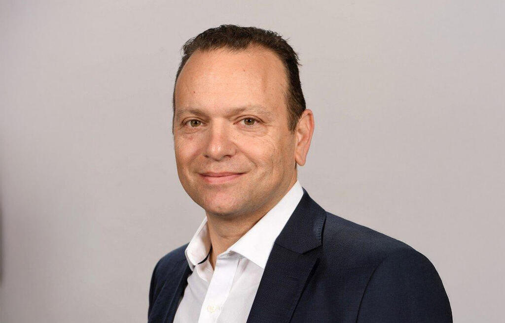 מנכ"ל אזורים הנכנס עדי דנה תמונה עדכנית 2025