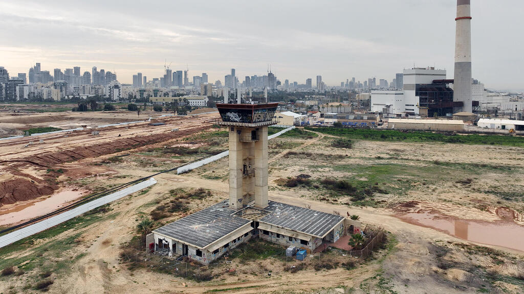 מתחם שדה דב לאחר הפינוי תחנת הכוח רדינג