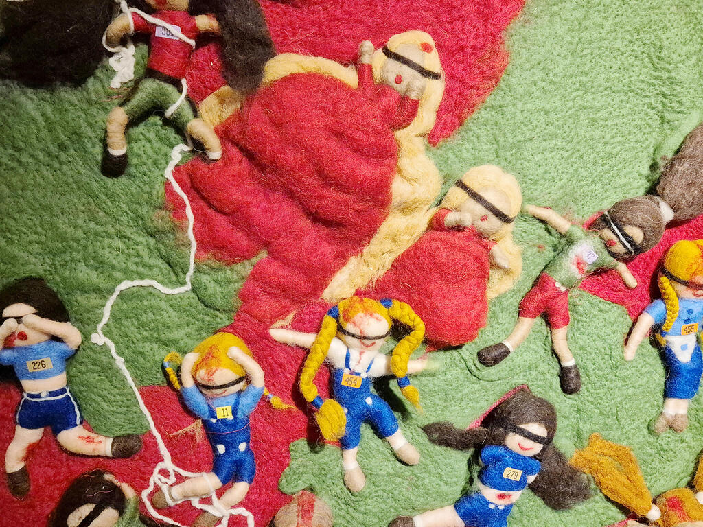 מתוך עבודה של אדוה דרורי בממלכת העצב פנאי