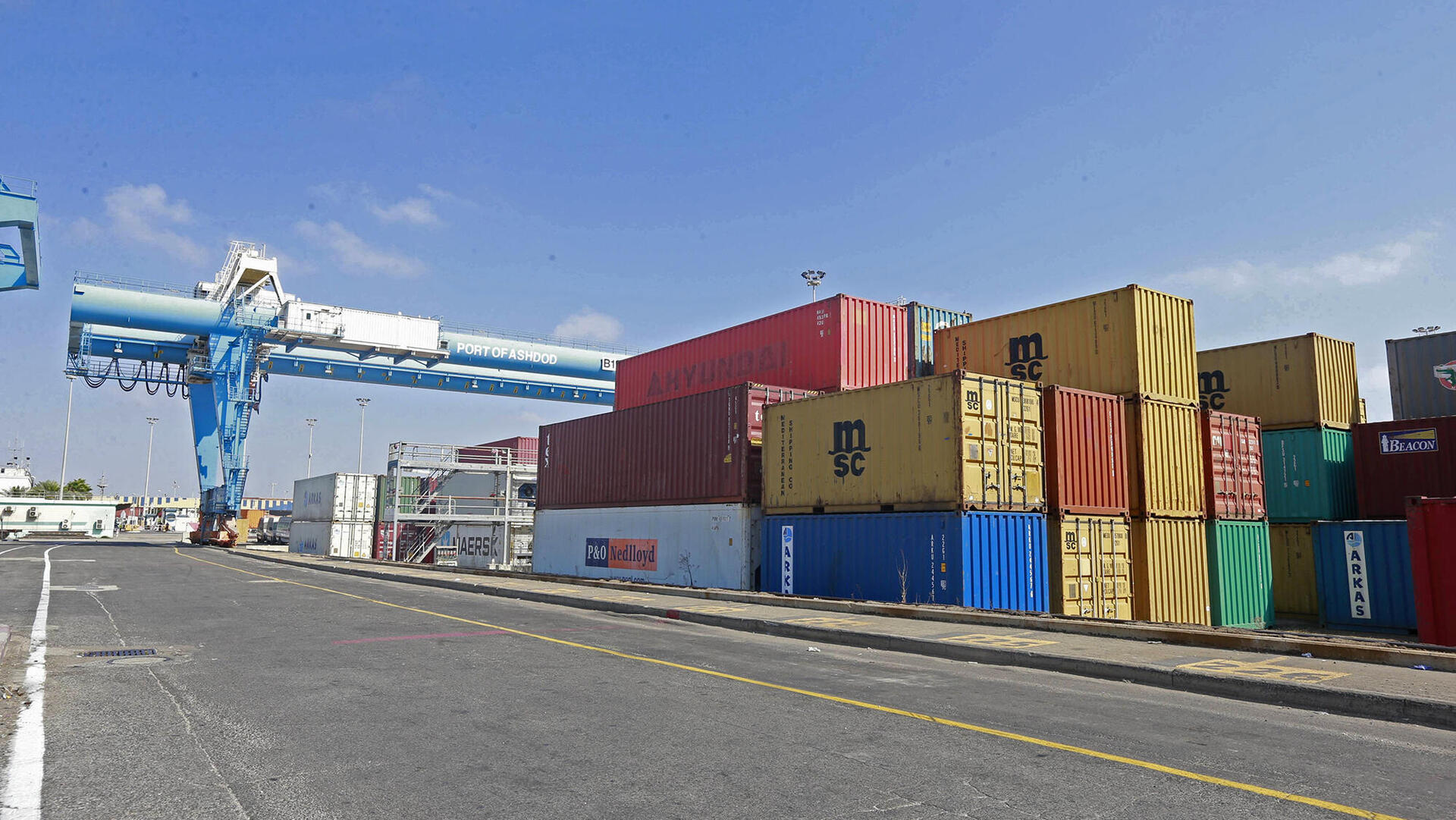 מכולות ב נמל אשדוד